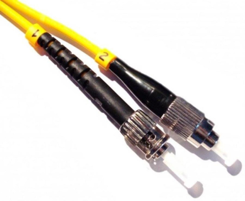 изображение Патч-корд оптический (optic patch cord) FC/UPC-ST/UPC SM 9/125 одномодовый (simplex) 3 метра магазин Компании Интерком-НН картинка Патч-корд оптический (optic patch cord) FC/UPC-ST/UPC SM 9/125 одномодовый (simplex) 3 метра от магазина Интерком-НН