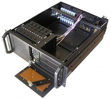 картинка GVE-4U4F5H Корпус серверный 4U Rack Mount chassis 19", 1х5,25"ext+1х3,5"ext+4х3,5"H от магазина Интерком-НН