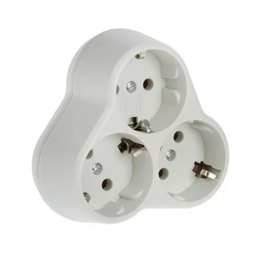 картинка UNIVersal АК303 Сетевой разветвитель тройник 3 гнезда, с заземляющими контактами, 16А 250В, круглый от магазина Интерком-НН